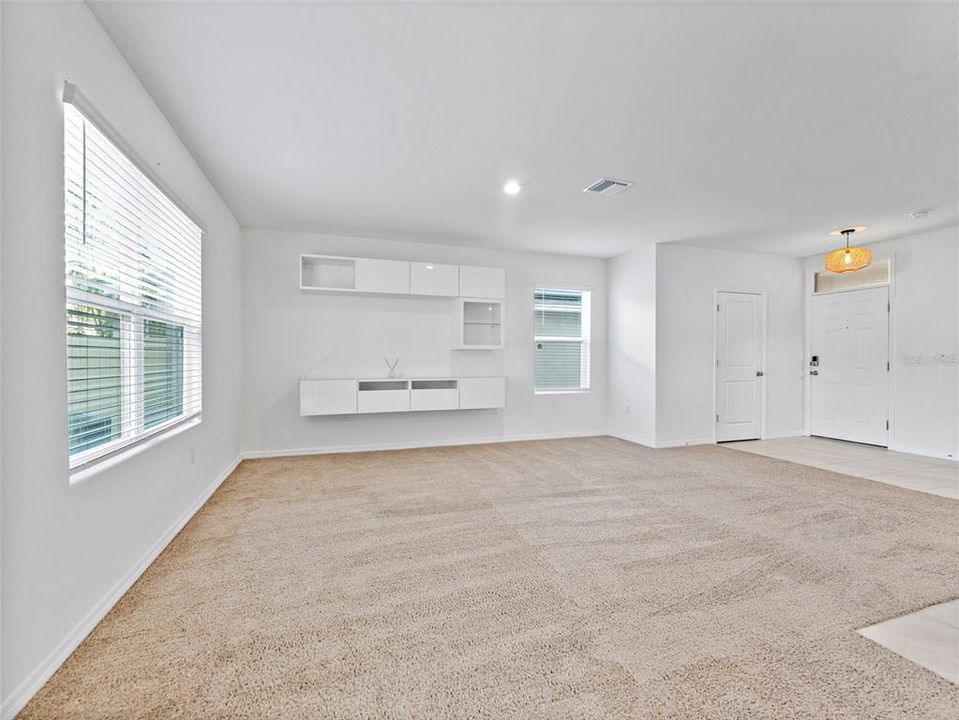 For Sale: $429,000 (4 beds, 2 baths, 2078 Square Feet)