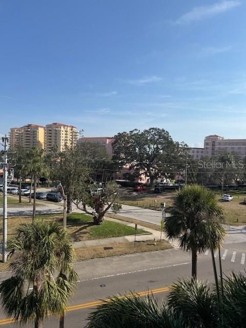 待售: $449,000 (1 贝兹, 1 浴室, 1027 平方英尺)