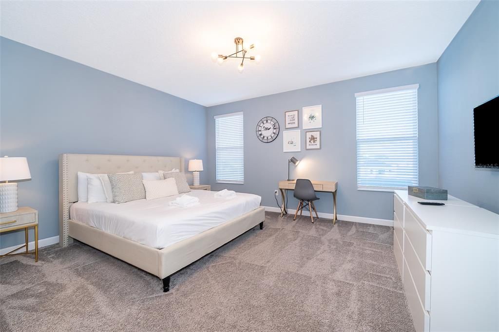 En Venta: $578,000 (6 camas, 5 baños, 3291 Pies cuadrados)