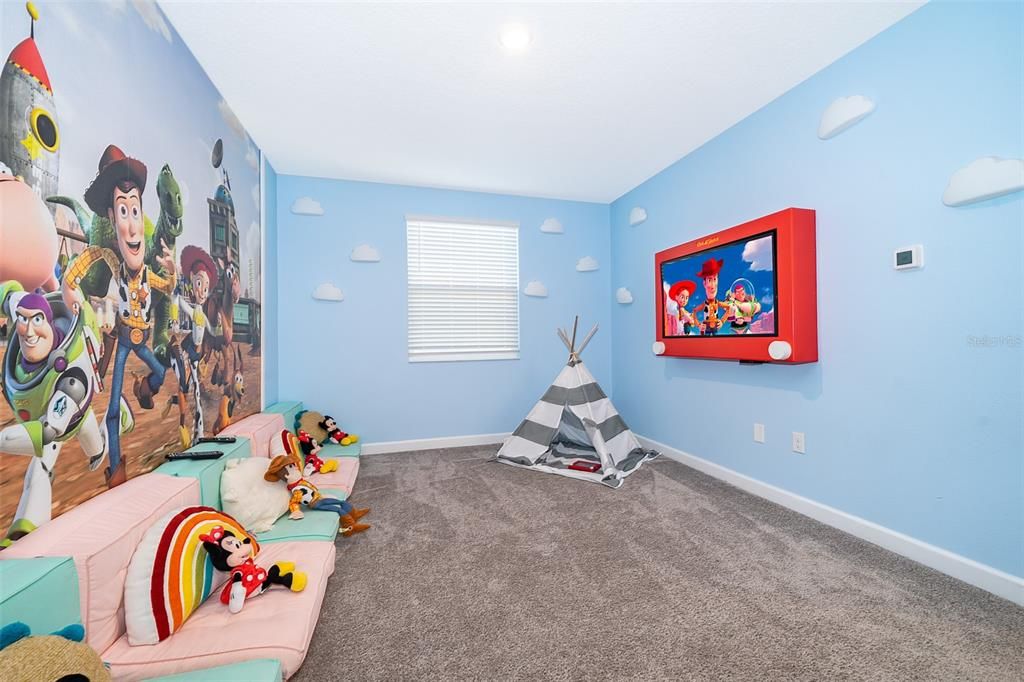 En Venta: $578,000 (6 camas, 5 baños, 3291 Pies cuadrados)