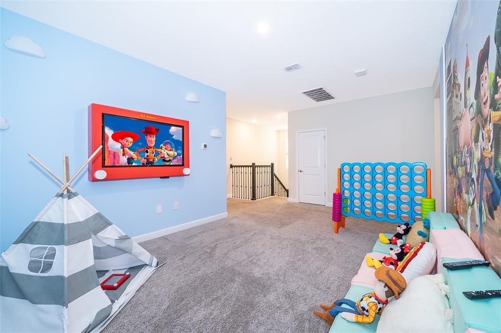 En Venta: $578,000 (6 camas, 5 baños, 3291 Pies cuadrados)