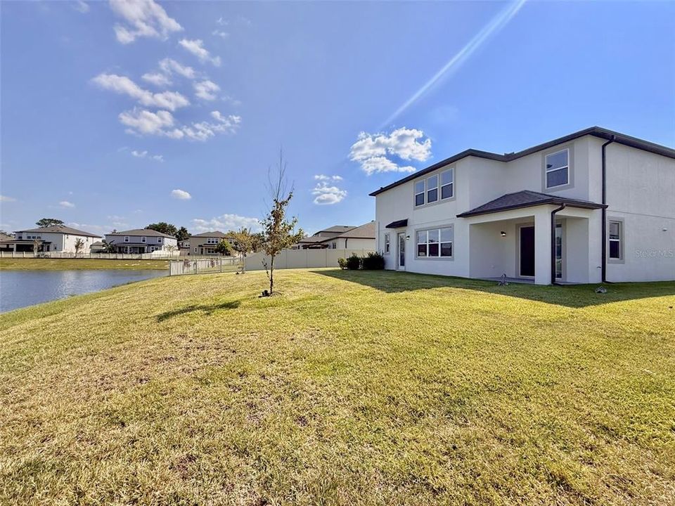 For Rent: $3,100 (5 beds, 3 baths, 3531 Square Feet)