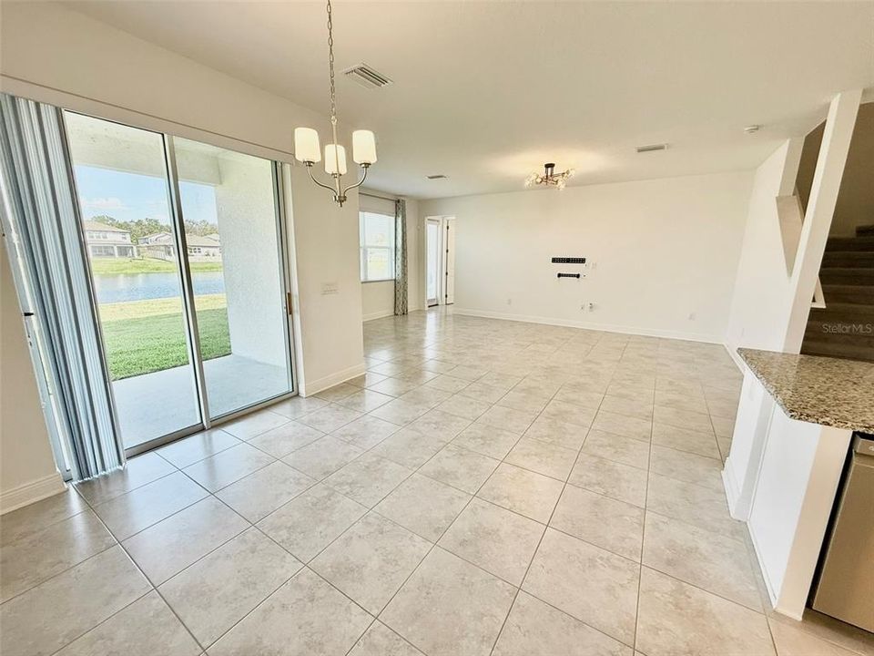 For Rent: $3,100 (5 beds, 3 baths, 3531 Square Feet)