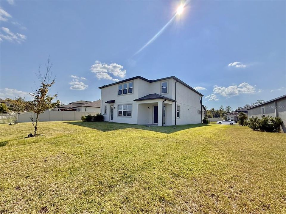 For Rent: $3,100 (5 beds, 3 baths, 3531 Square Feet)