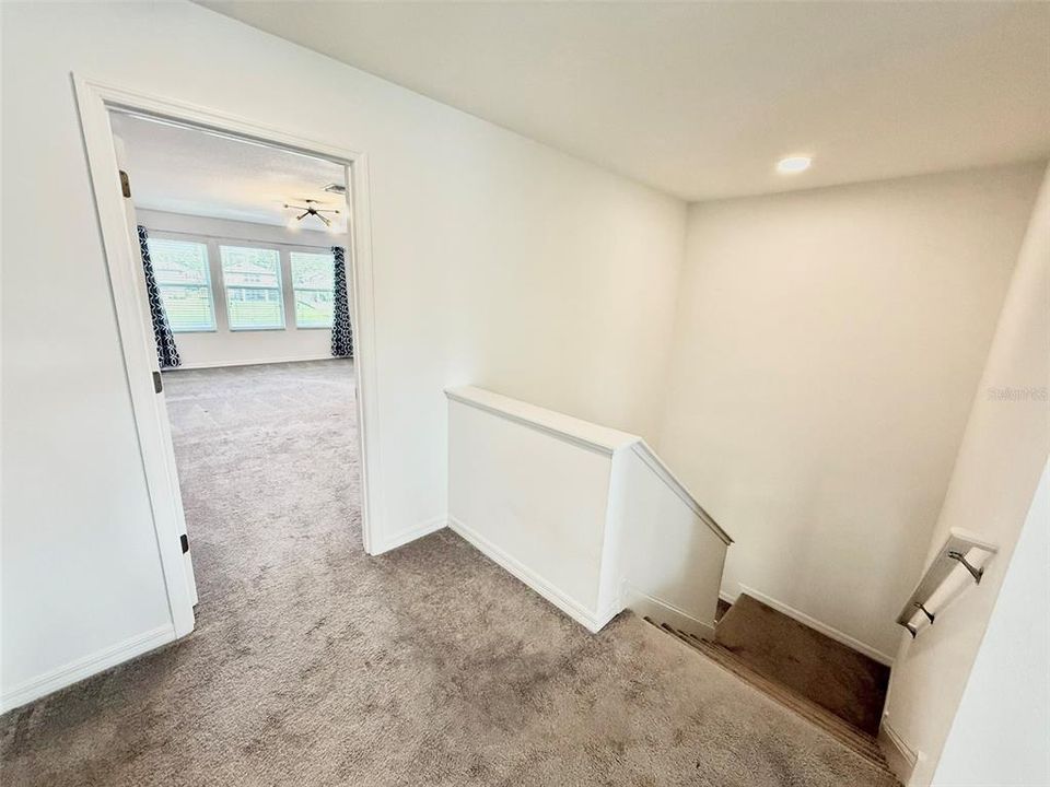 For Rent: $3,100 (5 beds, 3 baths, 3531 Square Feet)