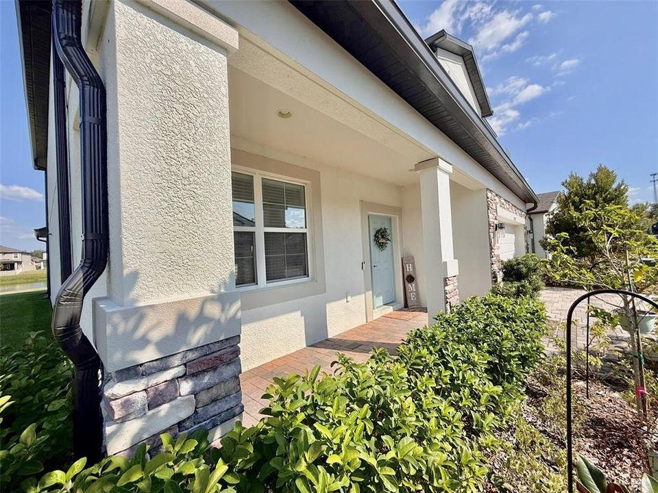 For Rent: $3,100 (5 beds, 3 baths, 3531 Square Feet)