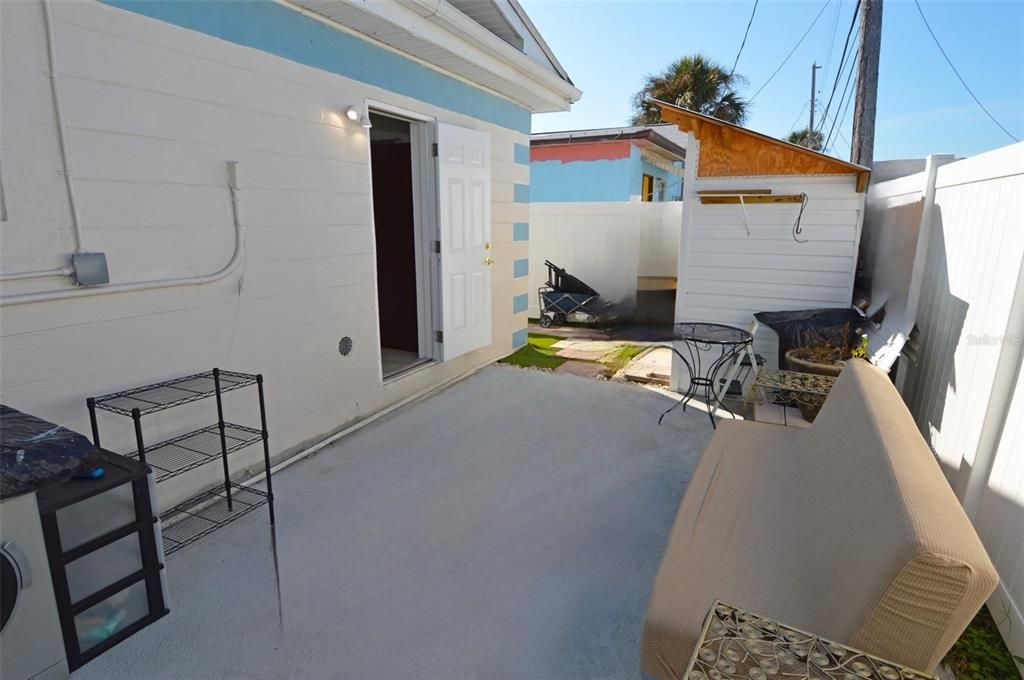 For Rent: $2,300 (1 beds, 1 baths, 625 Square Feet)