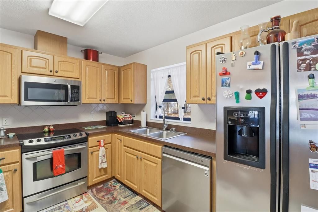 For Sale: $198,920 (2 beds, 2 baths, 1152 Square Feet)