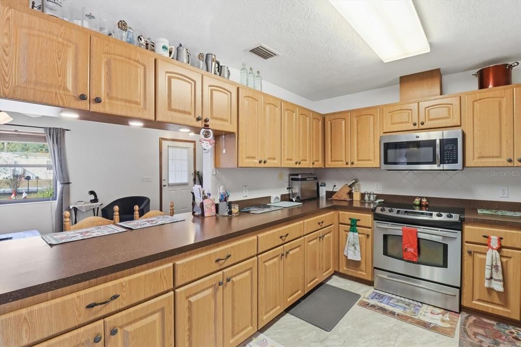 For Sale: $198,920 (2 beds, 2 baths, 1152 Square Feet)