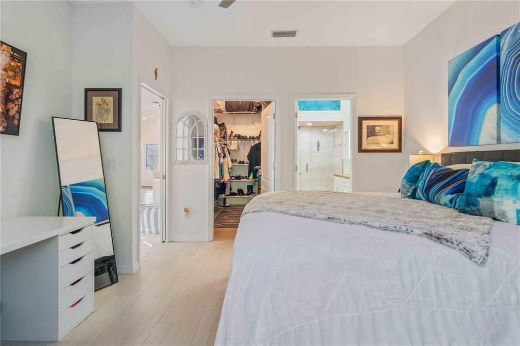 待售: $359,000 (2 贝兹, 2 浴室, 1437 平方英尺)