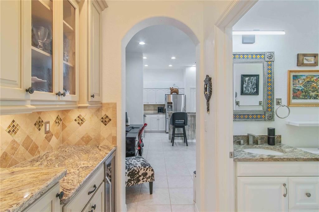 待售: $359,000 (2 贝兹, 2 浴室, 1437 平方英尺)