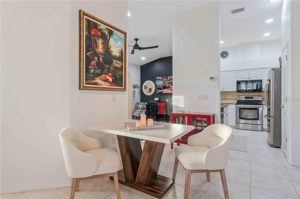 待售: $359,000 (2 贝兹, 2 浴室, 1437 平方英尺)