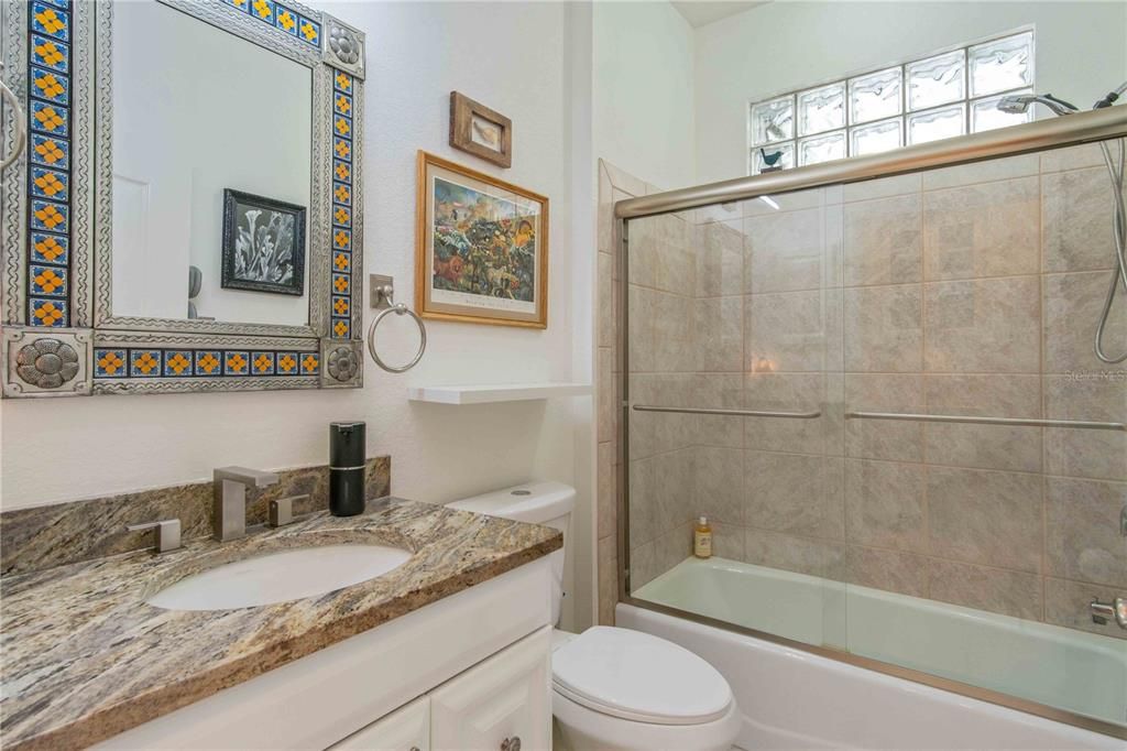 待售: $359,000 (2 贝兹, 2 浴室, 1437 平方英尺)