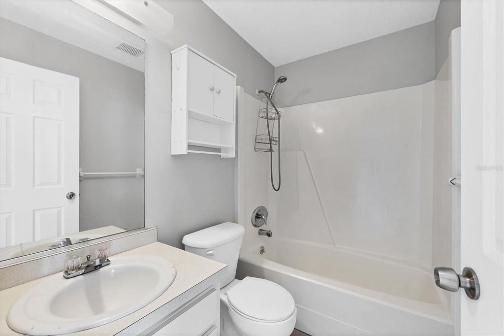 На продажу: $309,900 (4 спален, 0 ванн, 2016 Квадратных фут)