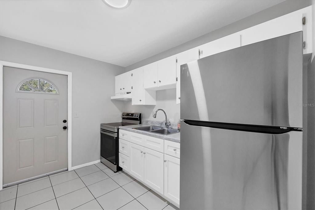 На продажу: $309,900 (4 спален, 0 ванн, 2016 Квадратных фут)