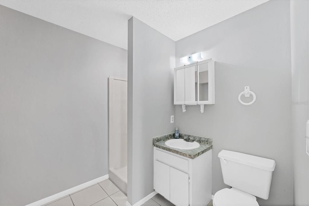 На продажу: $309,900 (4 спален, 0 ванн, 2016 Квадратных фут)