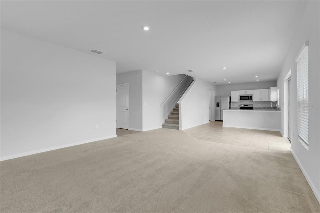 出租: $2,300 (4 贝兹, 2 浴室, 2232 平方英尺)