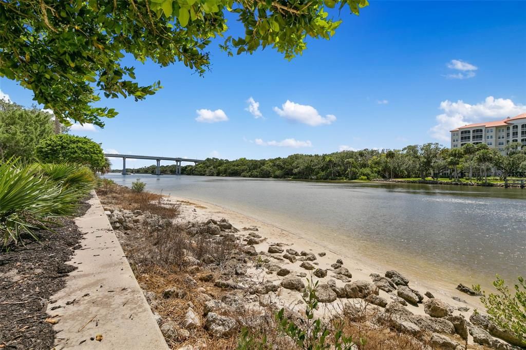 待售: $365,000 (2 贝兹, 2 浴室, 1351 平方英尺)