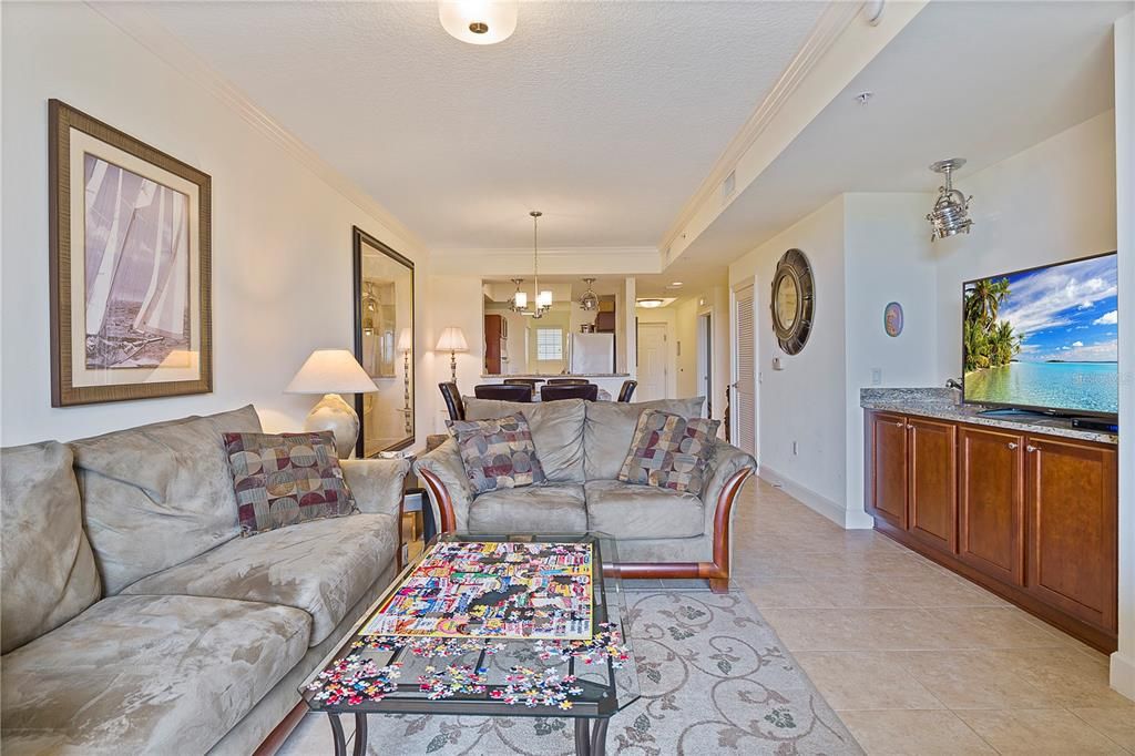 待售: $365,000 (2 贝兹, 2 浴室, 1351 平方英尺)