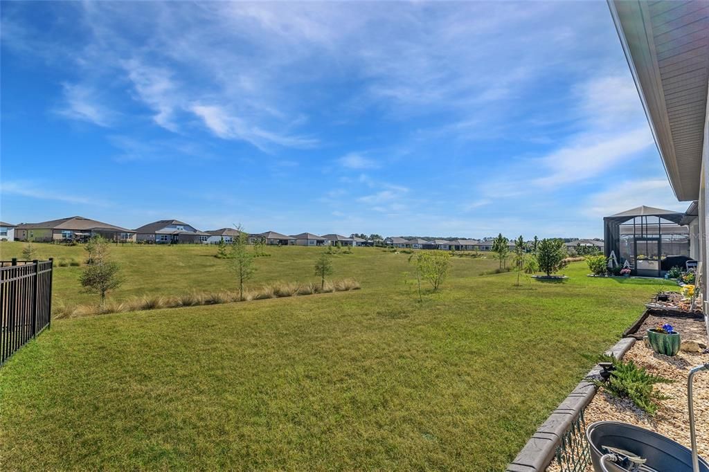 For Sale: $452,500 (3 beds, 2 baths, 2217 Square Feet)