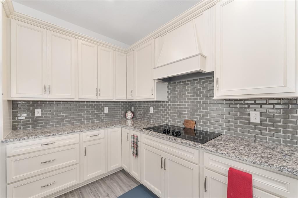 For Sale: $452,500 (3 beds, 2 baths, 2217 Square Feet)