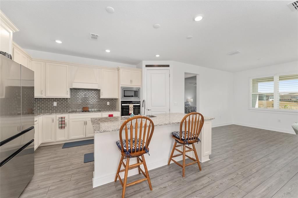 For Sale: $452,500 (3 beds, 2 baths, 2217 Square Feet)