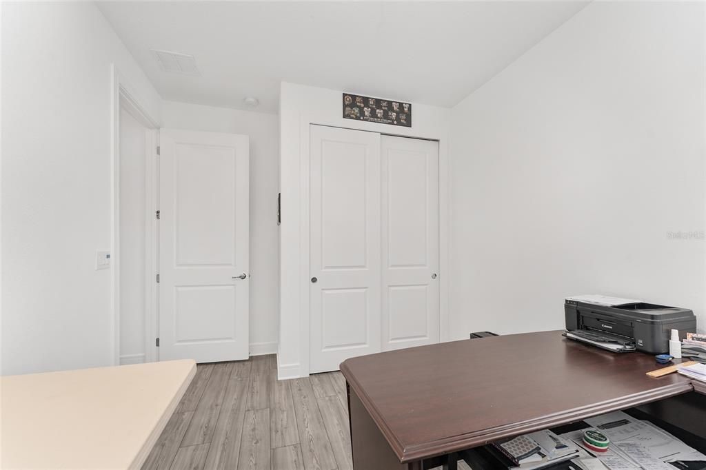 For Sale: $452,500 (3 beds, 2 baths, 2217 Square Feet)