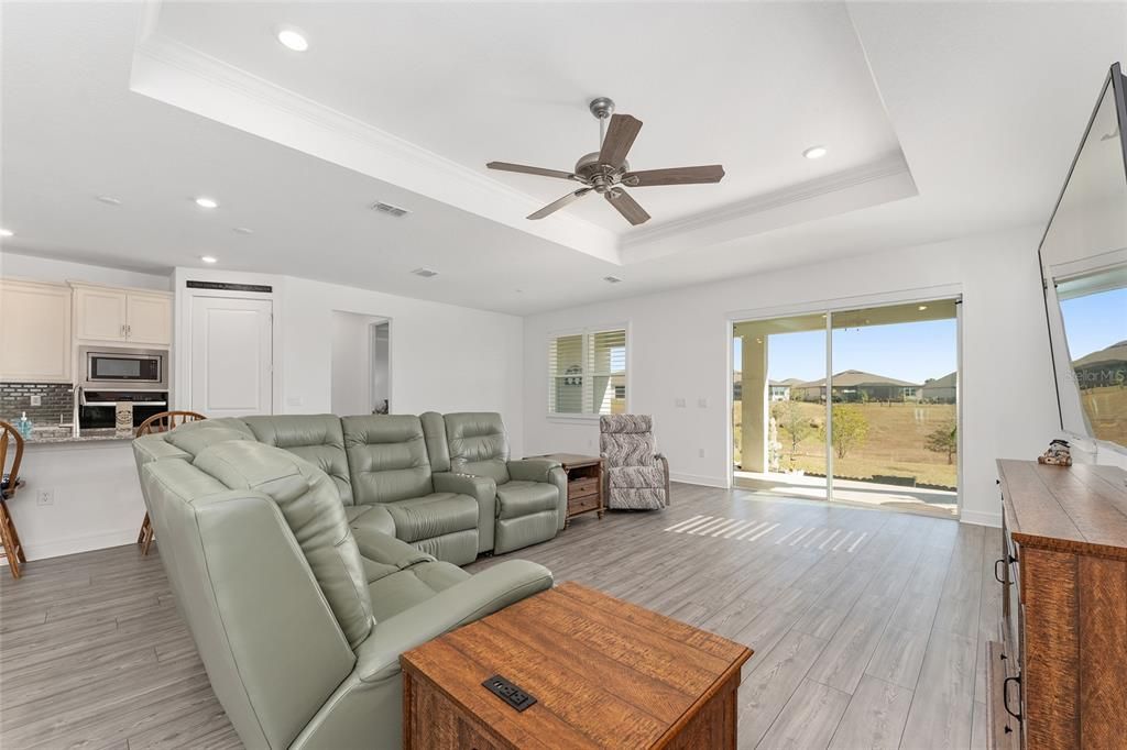 For Sale: $452,500 (3 beds, 2 baths, 2217 Square Feet)