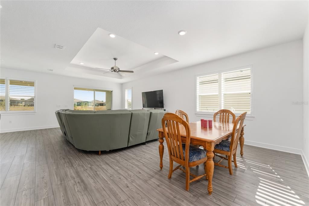 For Sale: $452,500 (3 beds, 2 baths, 2217 Square Feet)