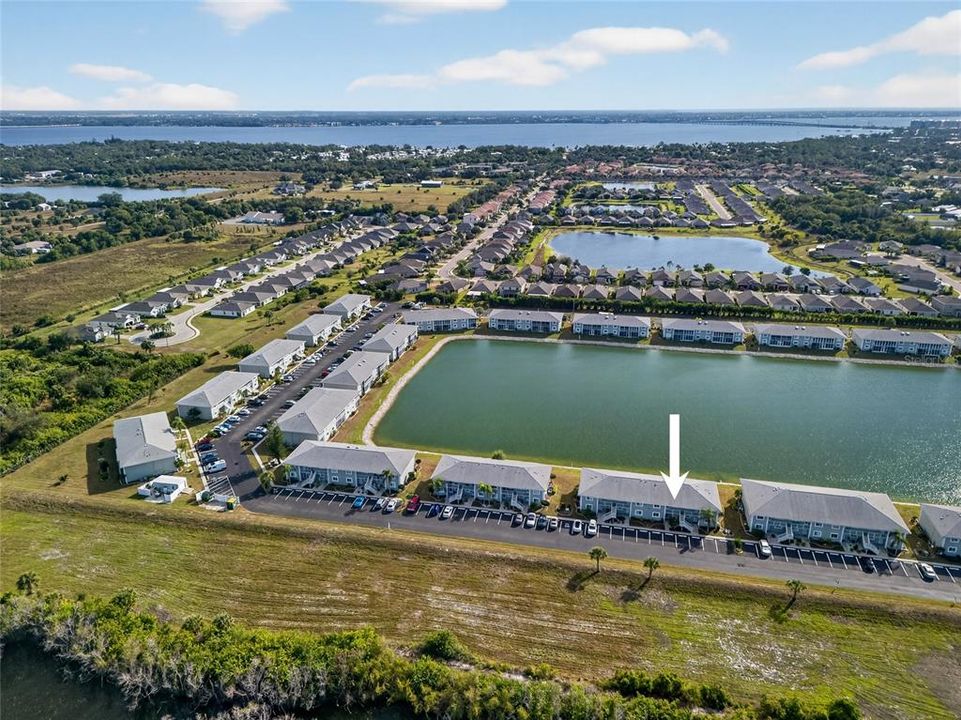 На продажу: $145,000 (2 спален, 2 ванн, 1044 Квадратных фут)