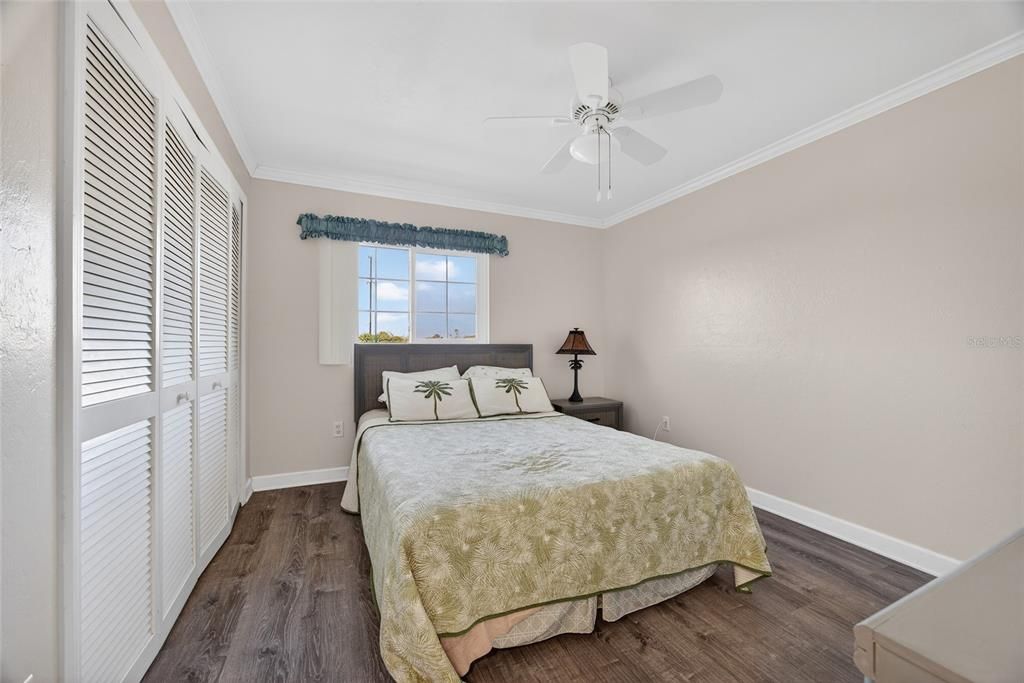 На продажу: $145,000 (2 спален, 2 ванн, 1044 Квадратных фут)