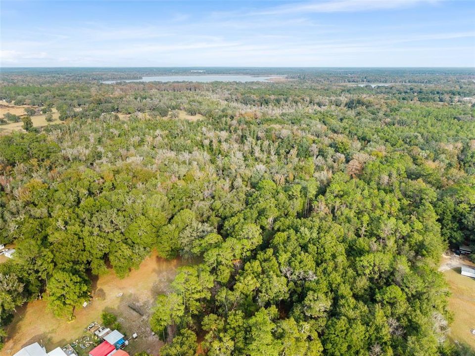 На продажу: $375,000 (46.89 acres)