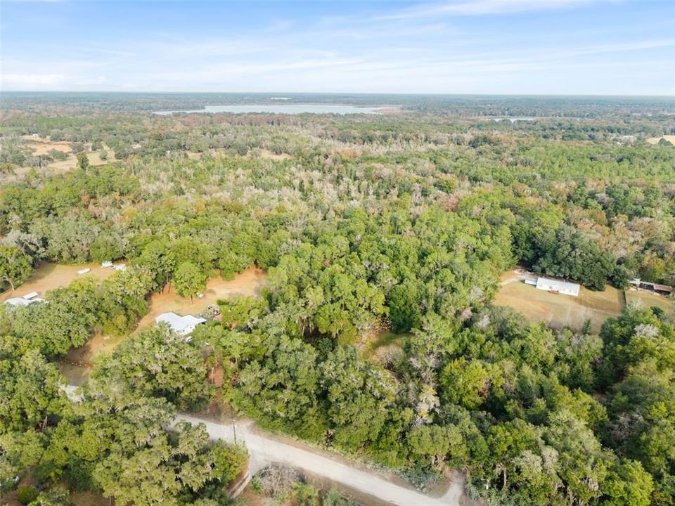 На продажу: $375,000 (46.89 acres)