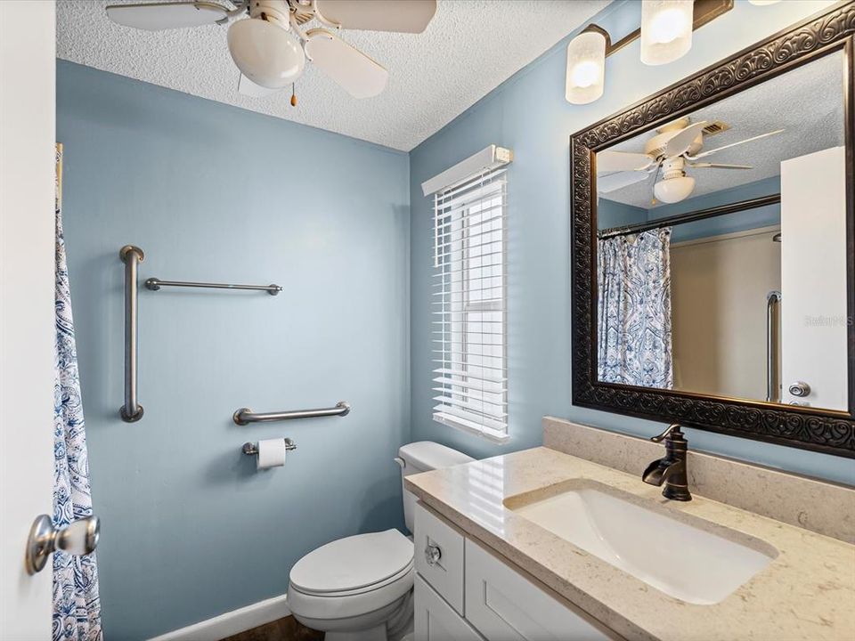 For Sale: $188,000 (2 beds, 2 baths, 1156 Square Feet)