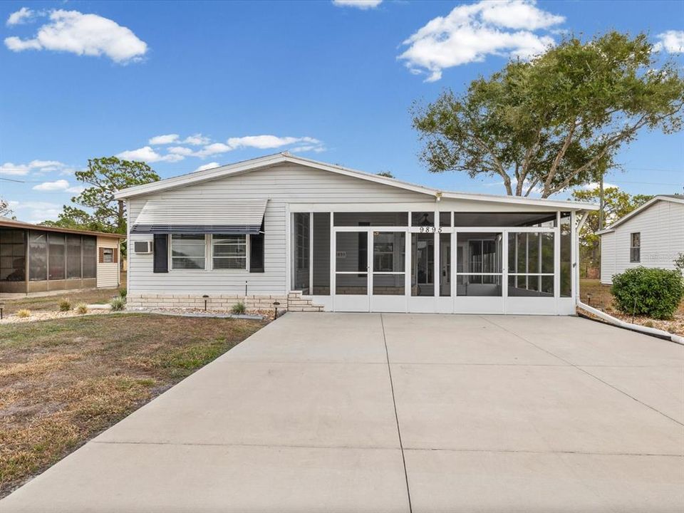 For Sale: $188,000 (2 beds, 2 baths, 1156 Square Feet)