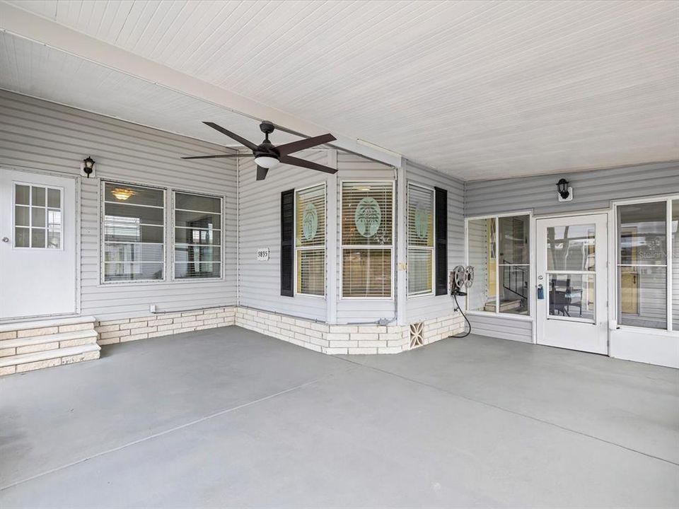 For Sale: $188,000 (2 beds, 2 baths, 1156 Square Feet)