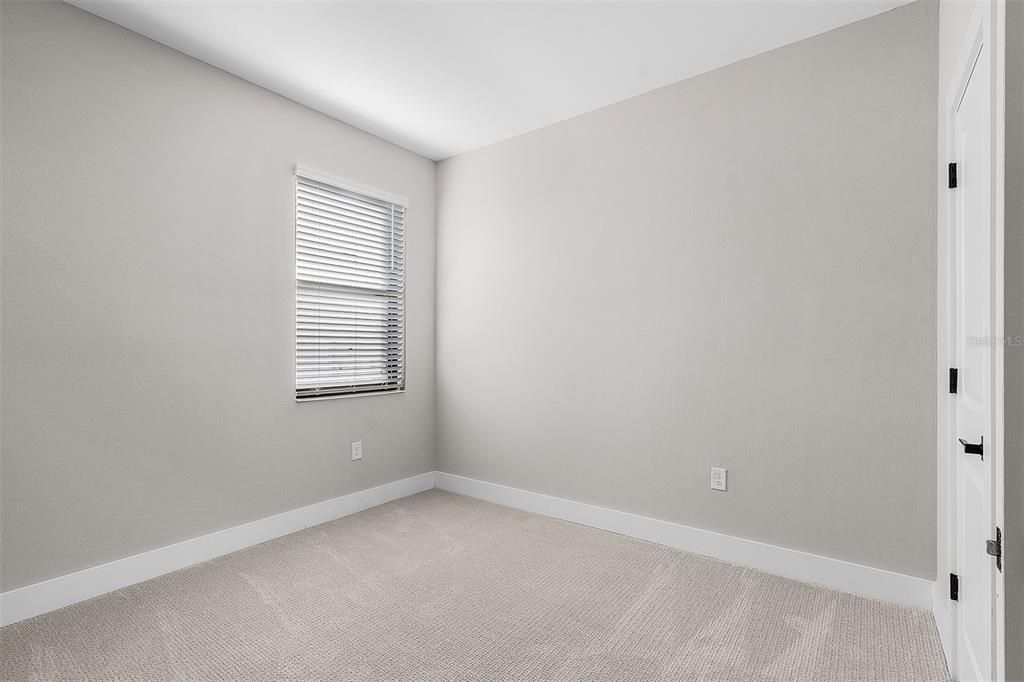 For Sale: $439,900 (4 beds, 3 baths, 2207 Square Feet)