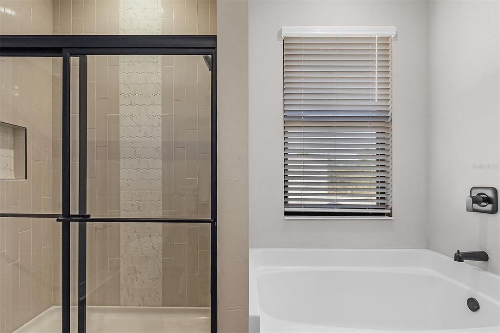 For Sale: $439,900 (4 beds, 3 baths, 2207 Square Feet)