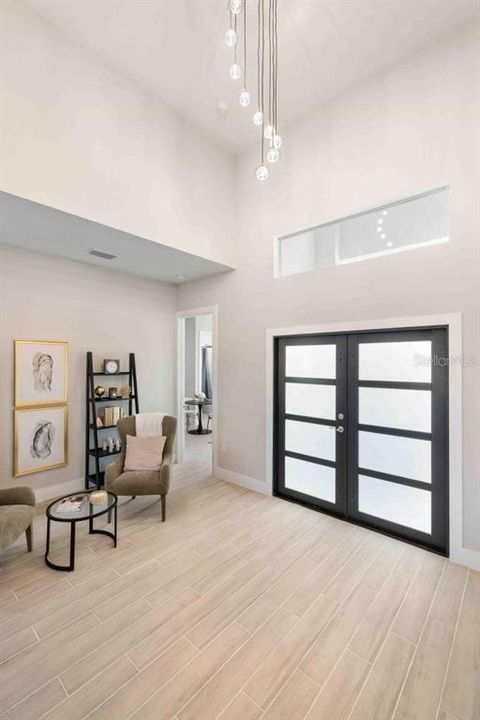 En Venta: $599,000 (4 camas, 3 baños, 1855 Pies cuadrados)