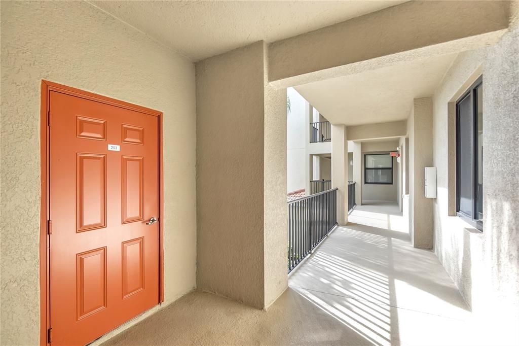 Activo con contrato: $259,900 (2 camas, 2 baños, 1156 Pies cuadrados)