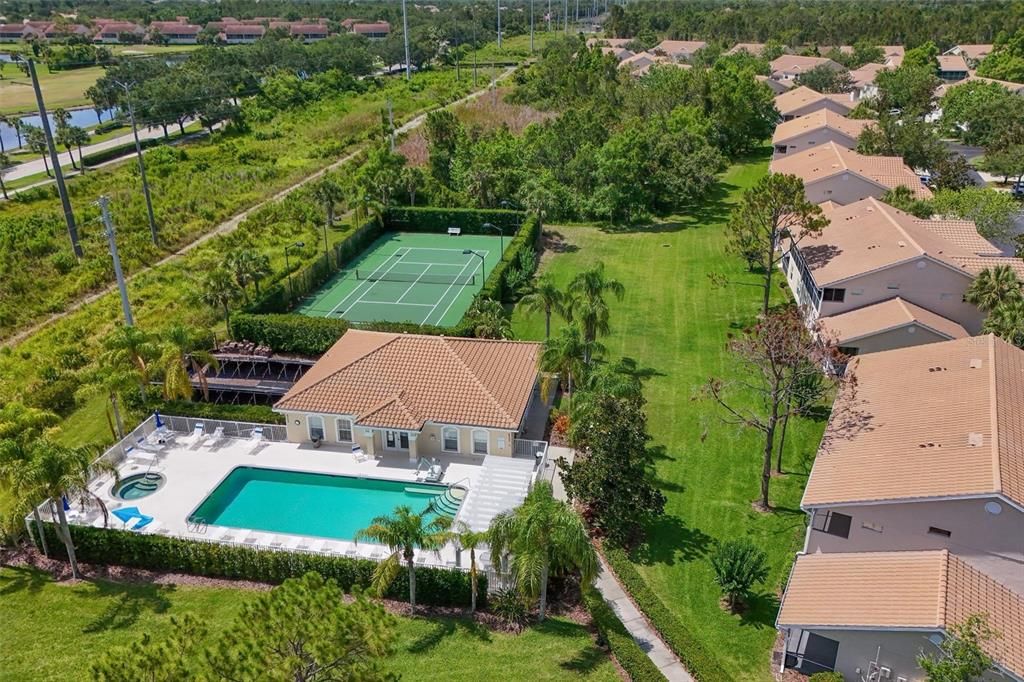 出租: $2,100 (2 贝兹, 2 浴室, 1368 平方英尺)