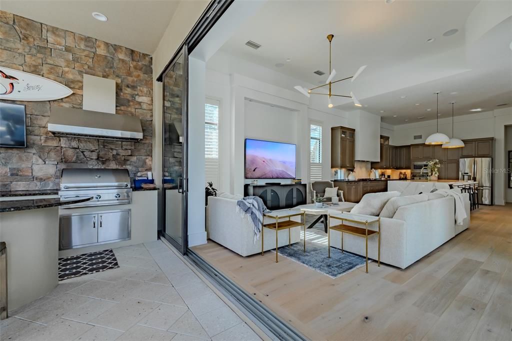 Activo con contrato: $1,695,000 (5 camas, 5 baños, 4760 Pies cuadrados)