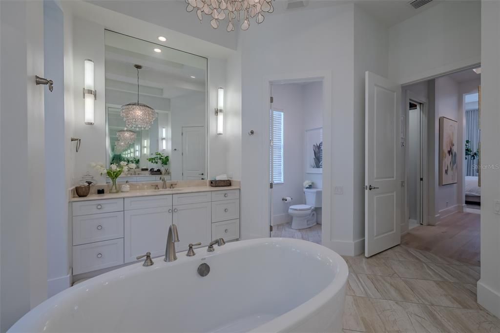 Activo con contrato: $1,695,000 (5 camas, 5 baños, 4760 Pies cuadrados)