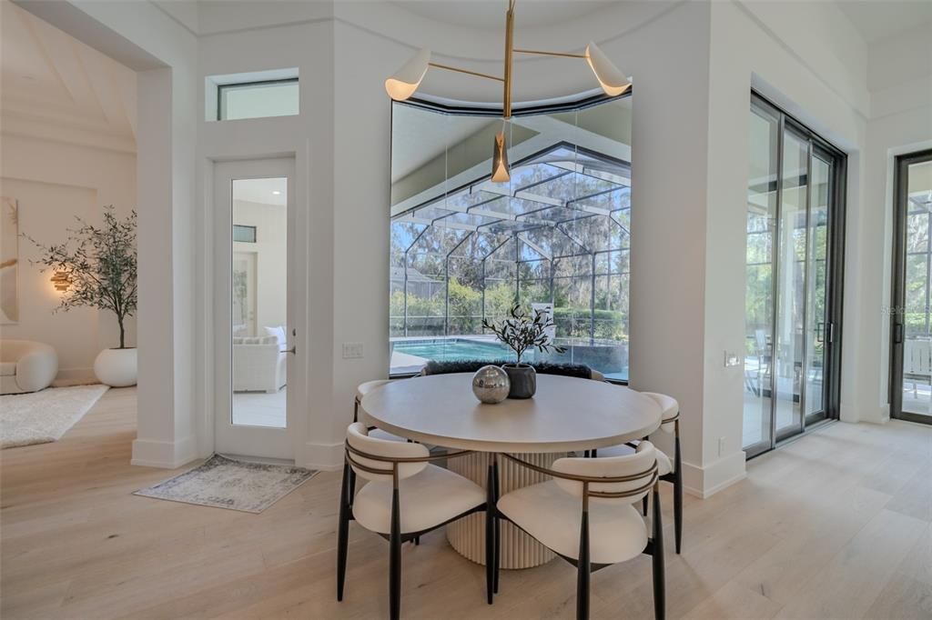 Activo con contrato: $1,695,000 (5 camas, 5 baños, 4760 Pies cuadrados)