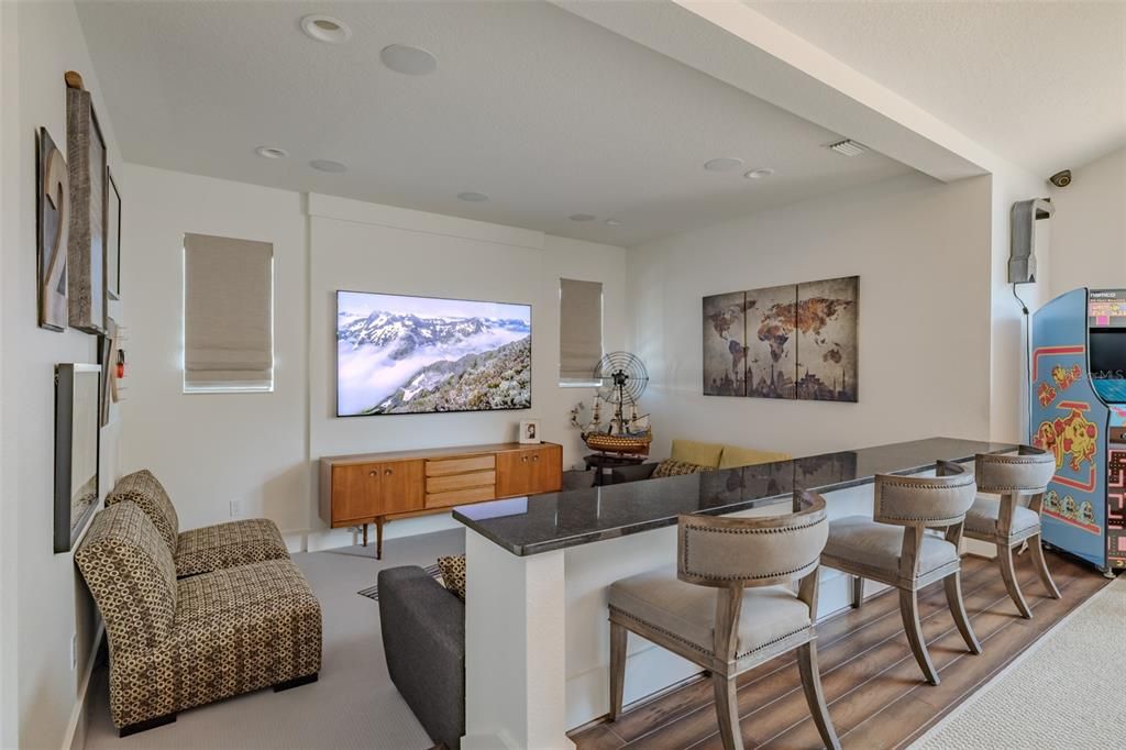 Activo con contrato: $1,695,000 (5 camas, 5 baños, 4760 Pies cuadrados)