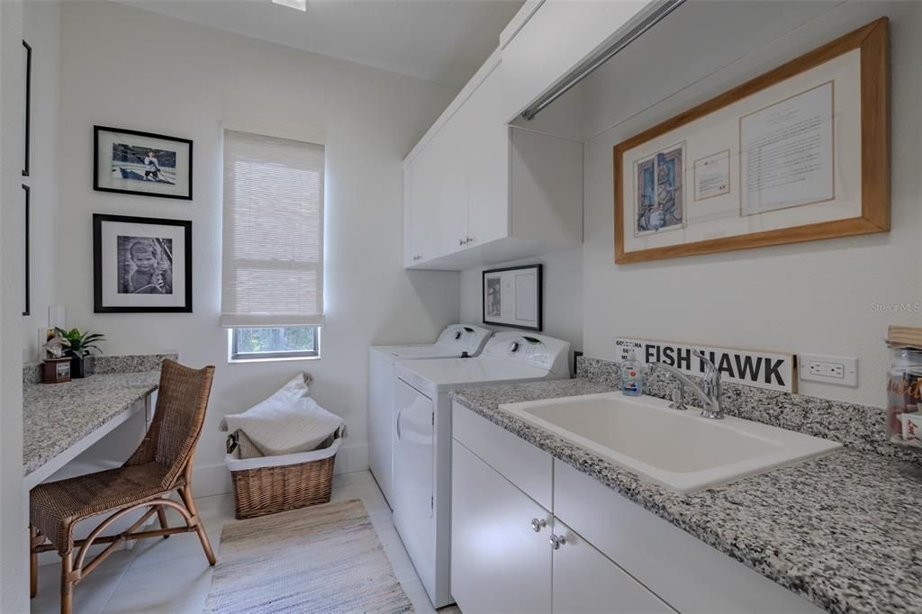 Activo con contrato: $1,695,000 (5 camas, 5 baños, 4760 Pies cuadrados)