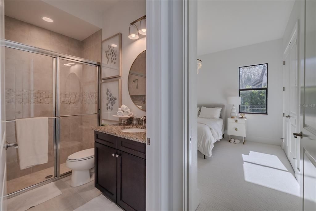 Activo con contrato: $1,695,000 (5 camas, 5 baños, 4760 Pies cuadrados)