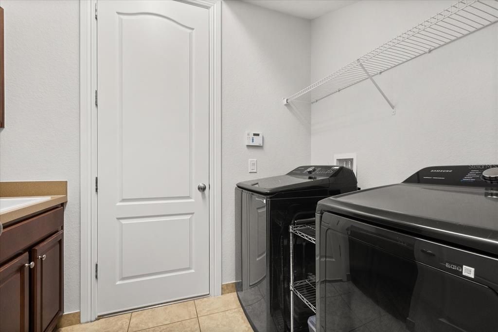 For Sale: $874,900 (4 beds, 4 baths, 3142 Square Feet)