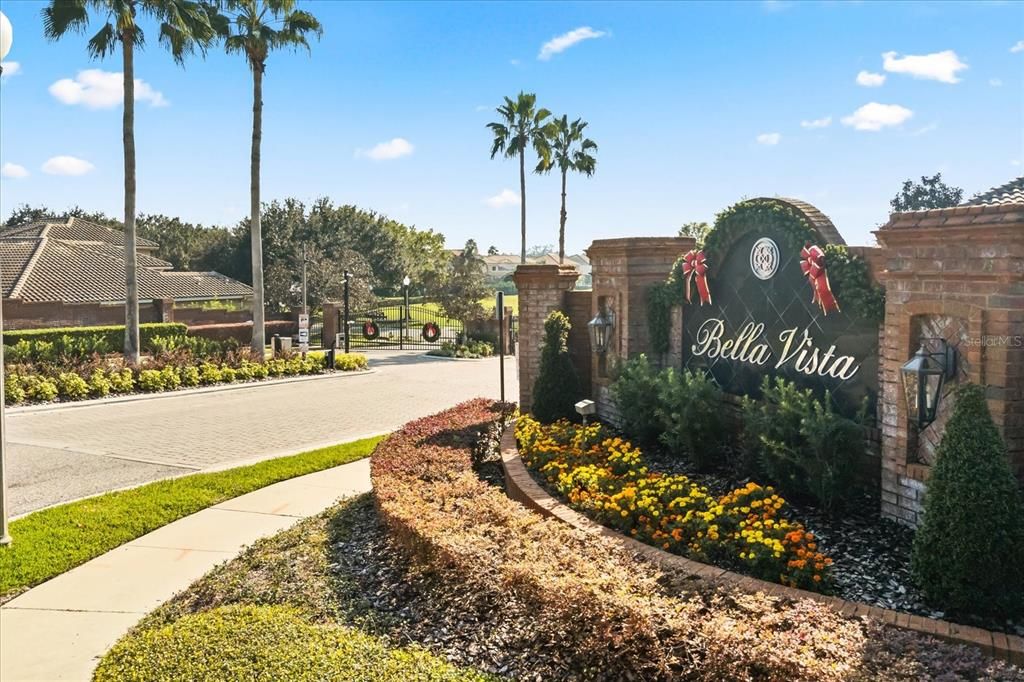 Activo con contrato: $874,900 (4 camas, 4 baños, 3142 Pies cuadrados)