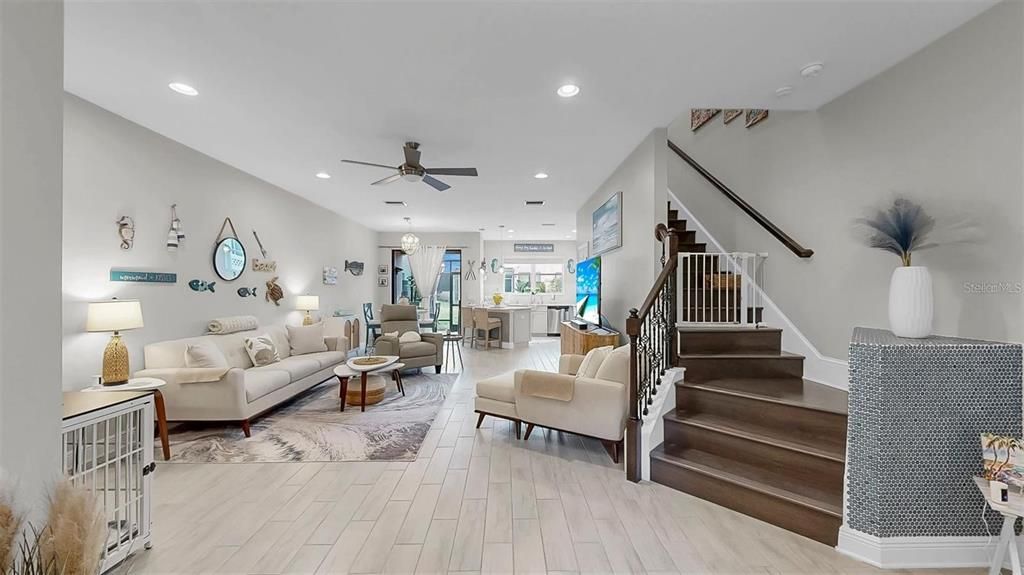 For Rent: $2,300 (3 beds, 2 baths, 1908 Square Feet)